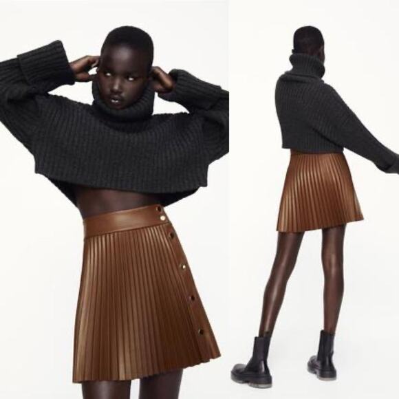 ZARA Gold Button High Waisted Accordian Pleated Mini Skirt - Picture 2 of 9